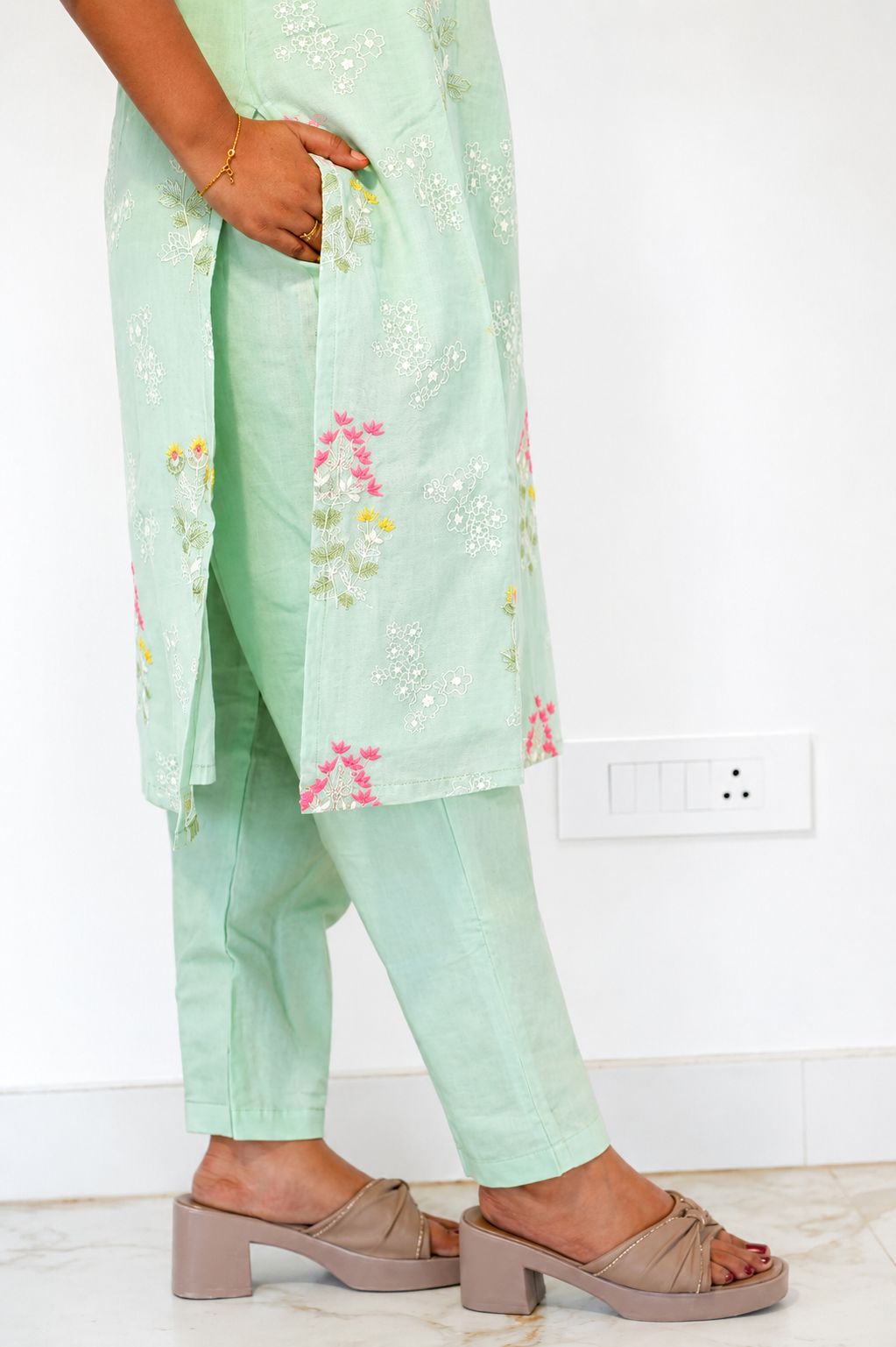 Mul Chanderi coord set-pastel green thumbnail